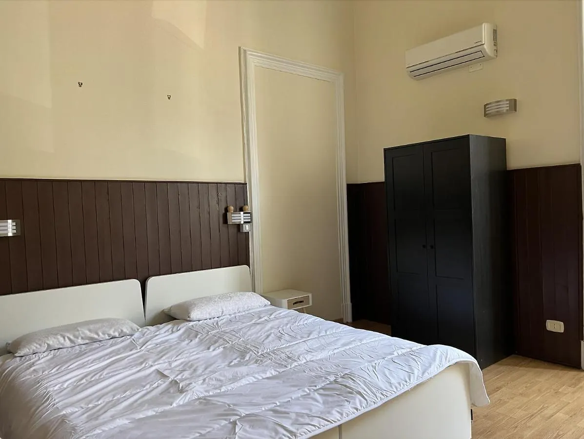 Il Giardino E Gli Affreschi Bed & Breakfast Catania 0*,